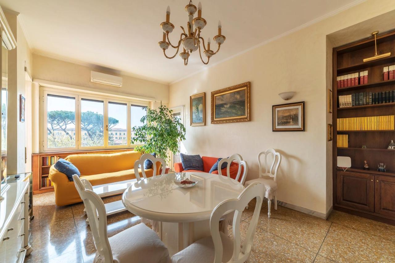 Monteverde Roomy Apartment Sun And Flowers Рим Екстериор снимка